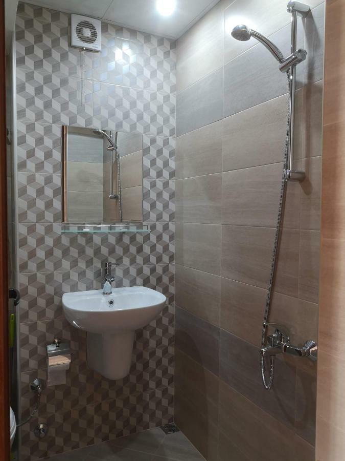 Стаи За Гости Диневи Kalofer Exterior foto
